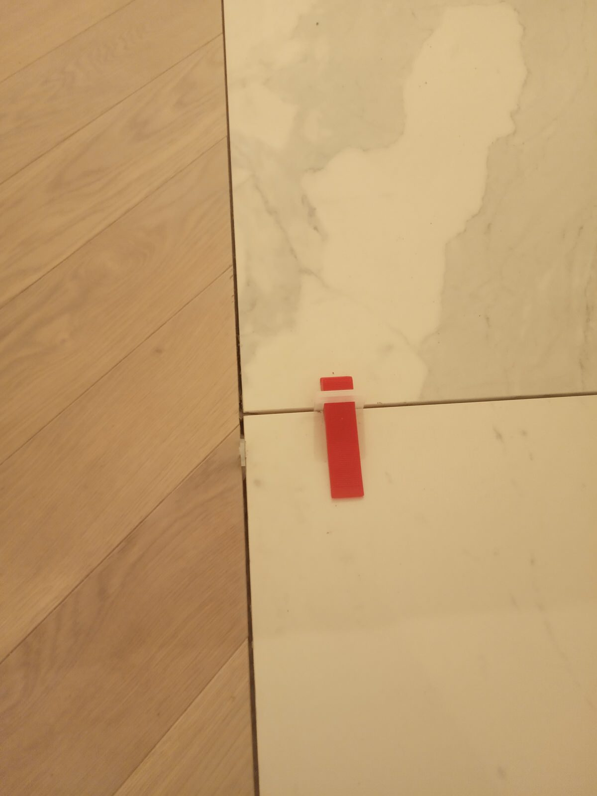 Полы из крупноформатного керамогранита. Ламинам 3000*1000