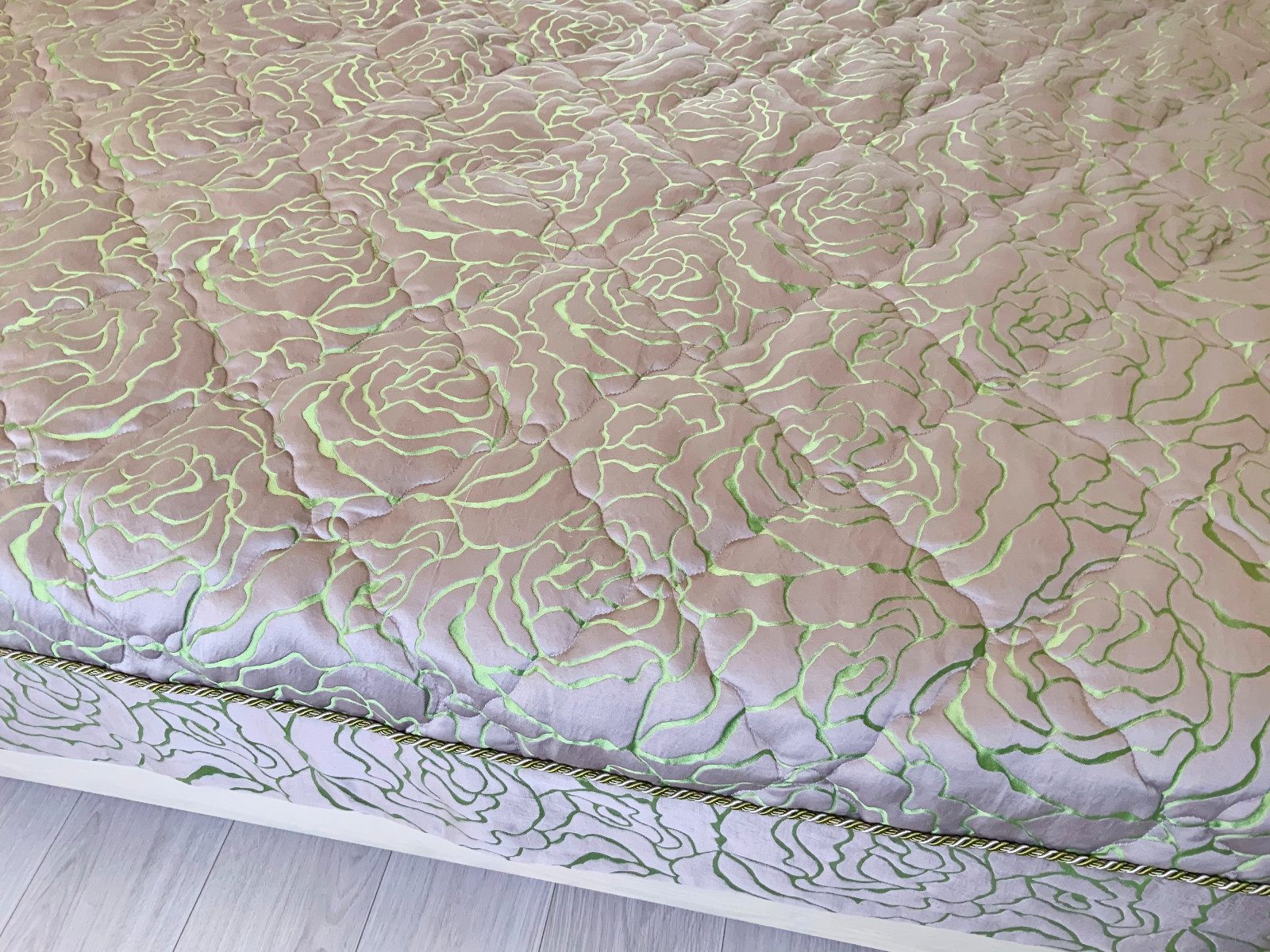 Обложка проекта: Шторы в спальную комнату квартиры - дизайн, пошив. монтаж.