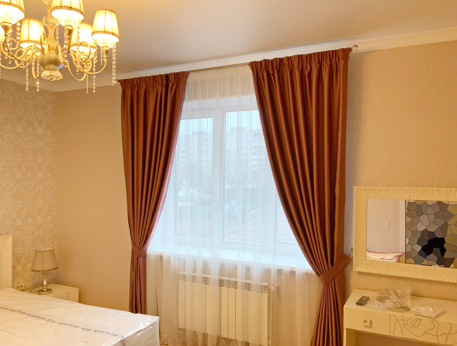 Шторы в спальную частного дома - дизайн, пошив. монтаж.