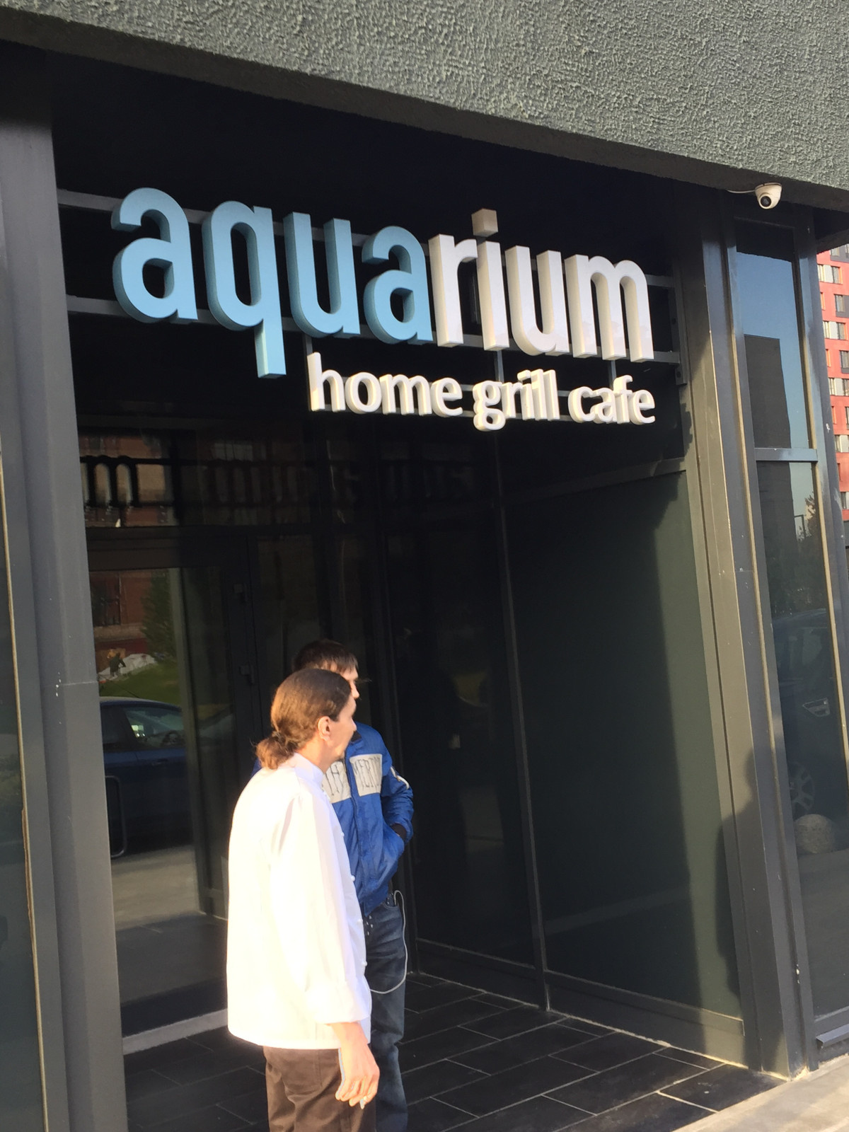 Обложка проекта: Аквариум для продажи рыбы в ресторане