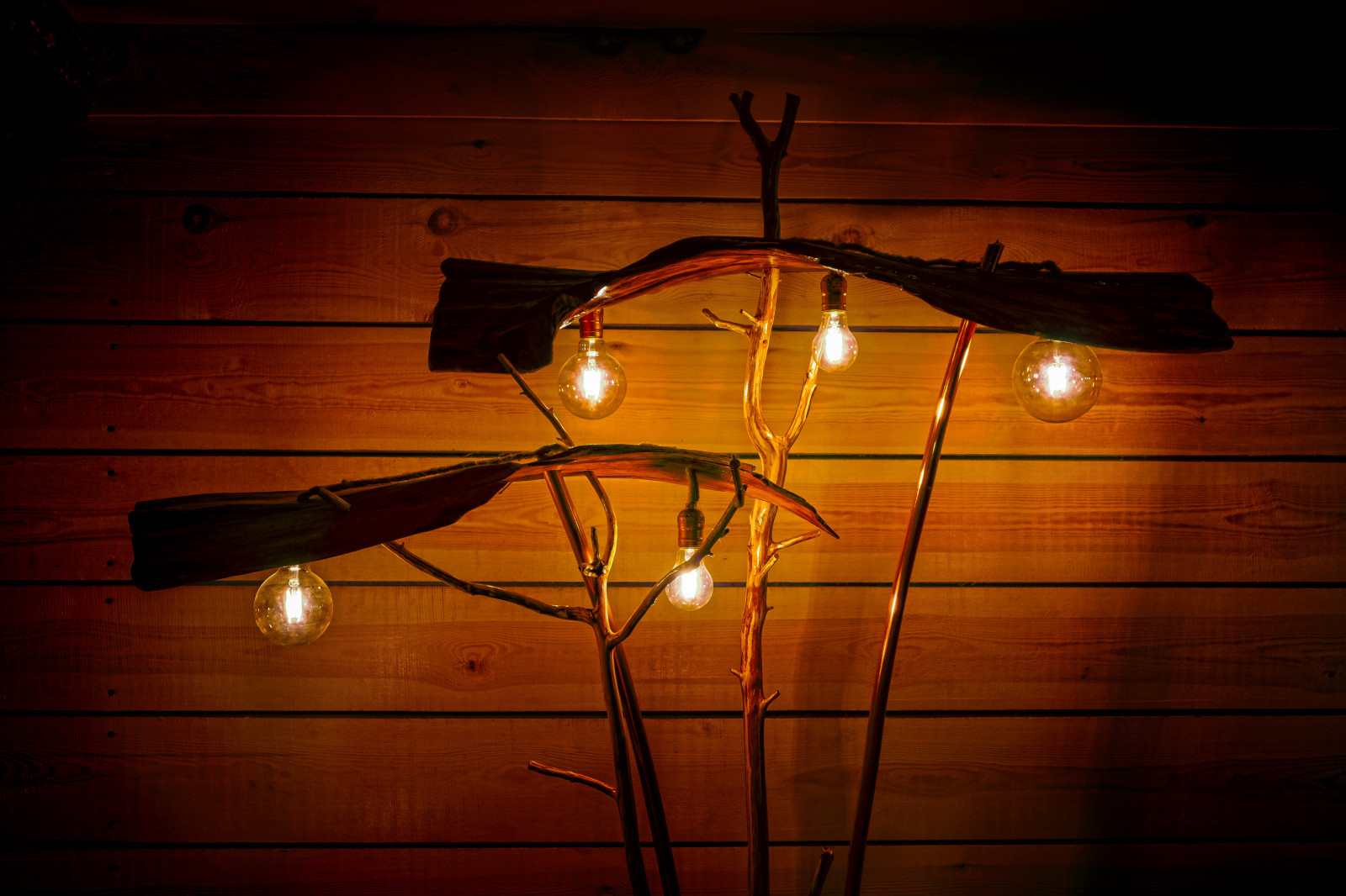 Освещение, лампы, люстры