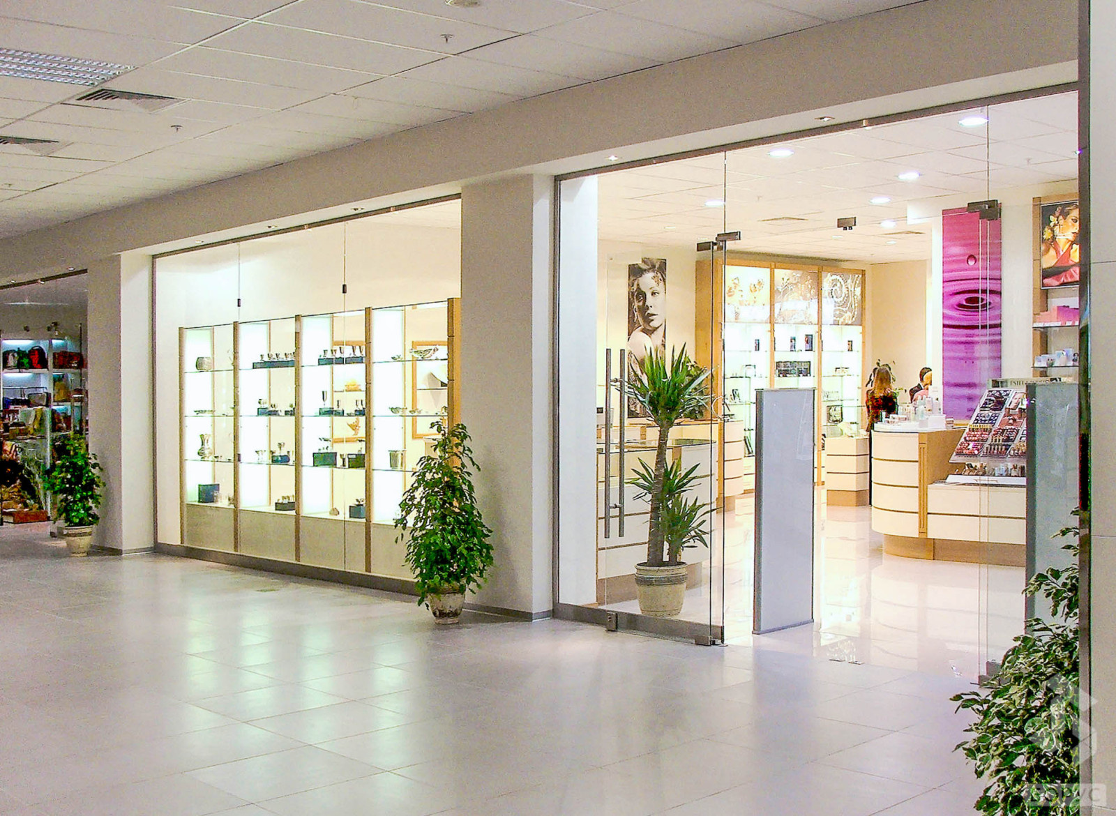 Стеклянные перегородки