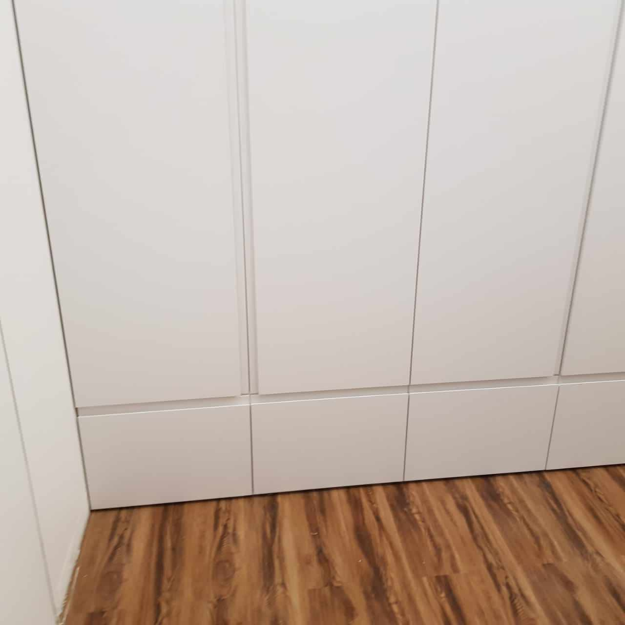 Шкаф в коридор