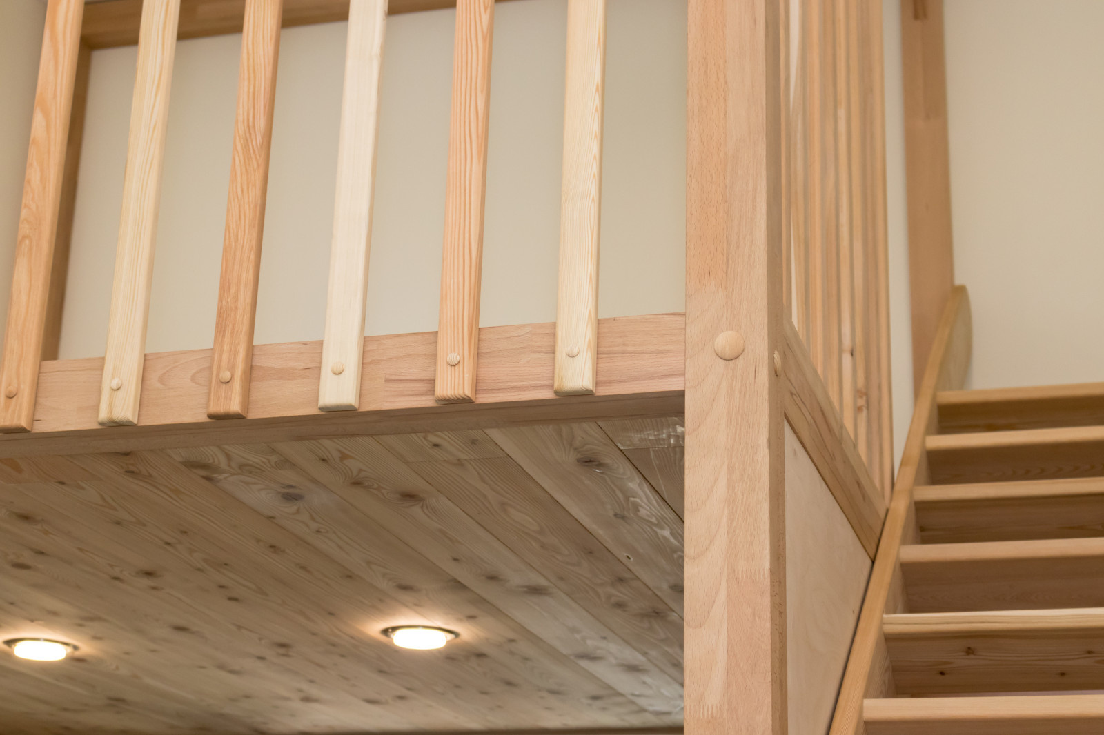 Антресоль (полуэтаж) в детской комнате