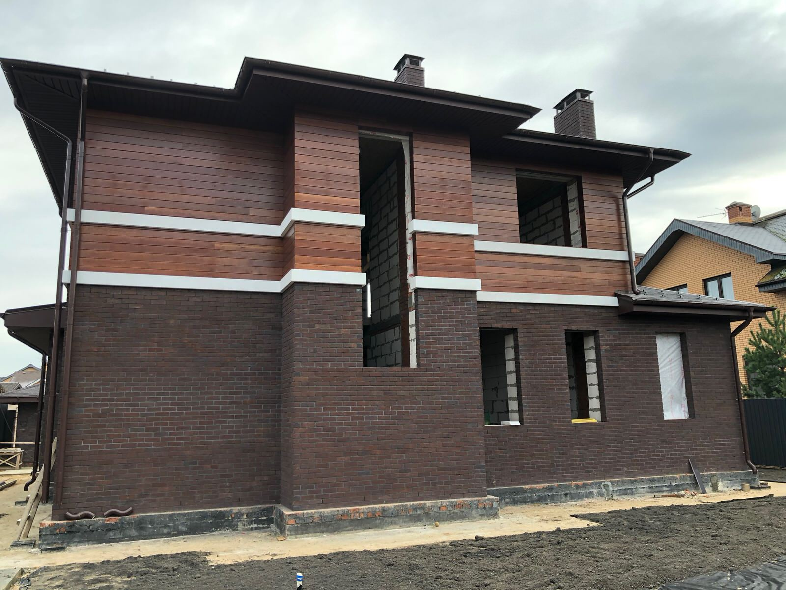 Строительство частного коттеджа