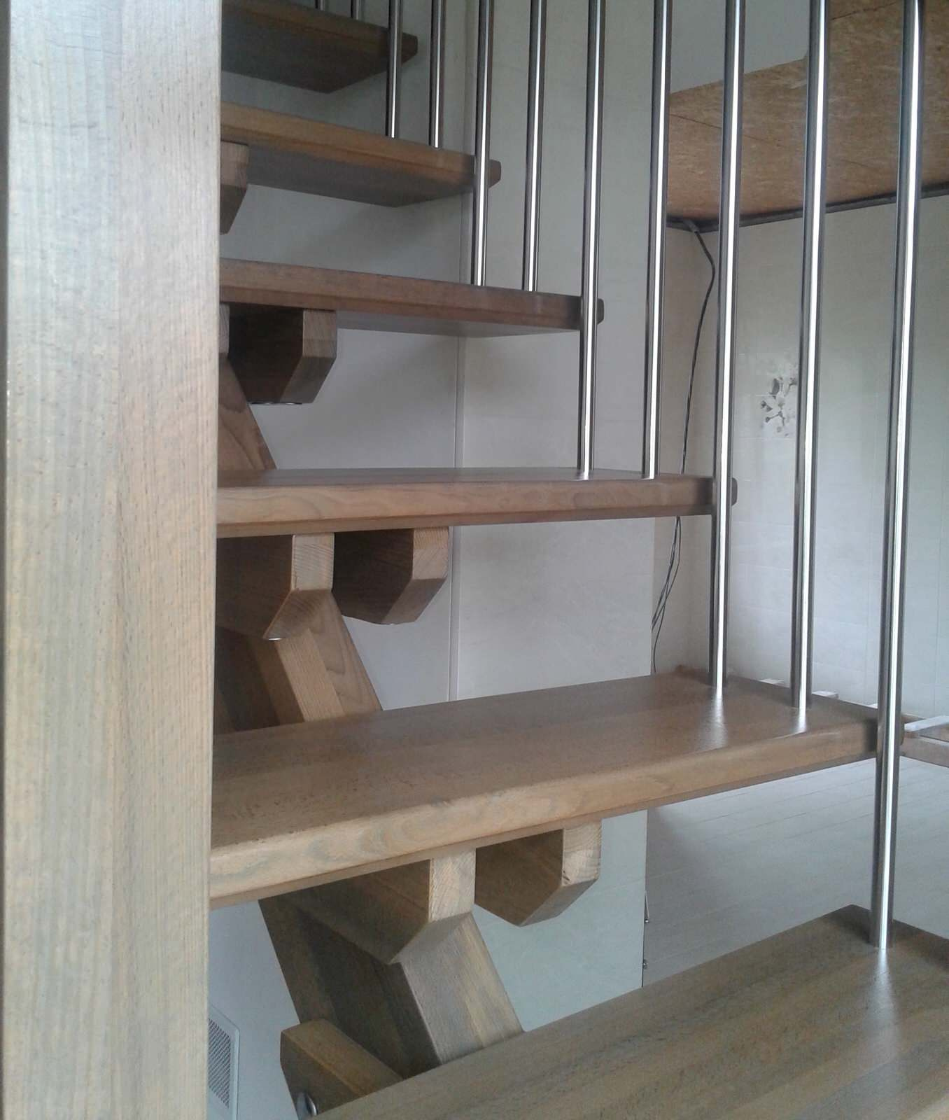 Деревянная лестница