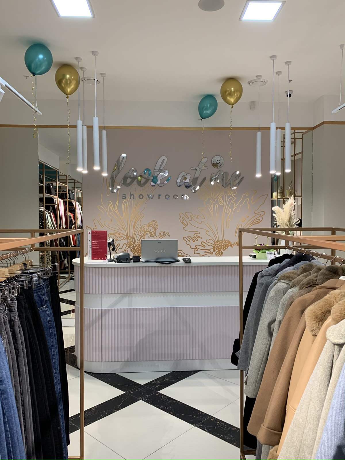 ShowRoom