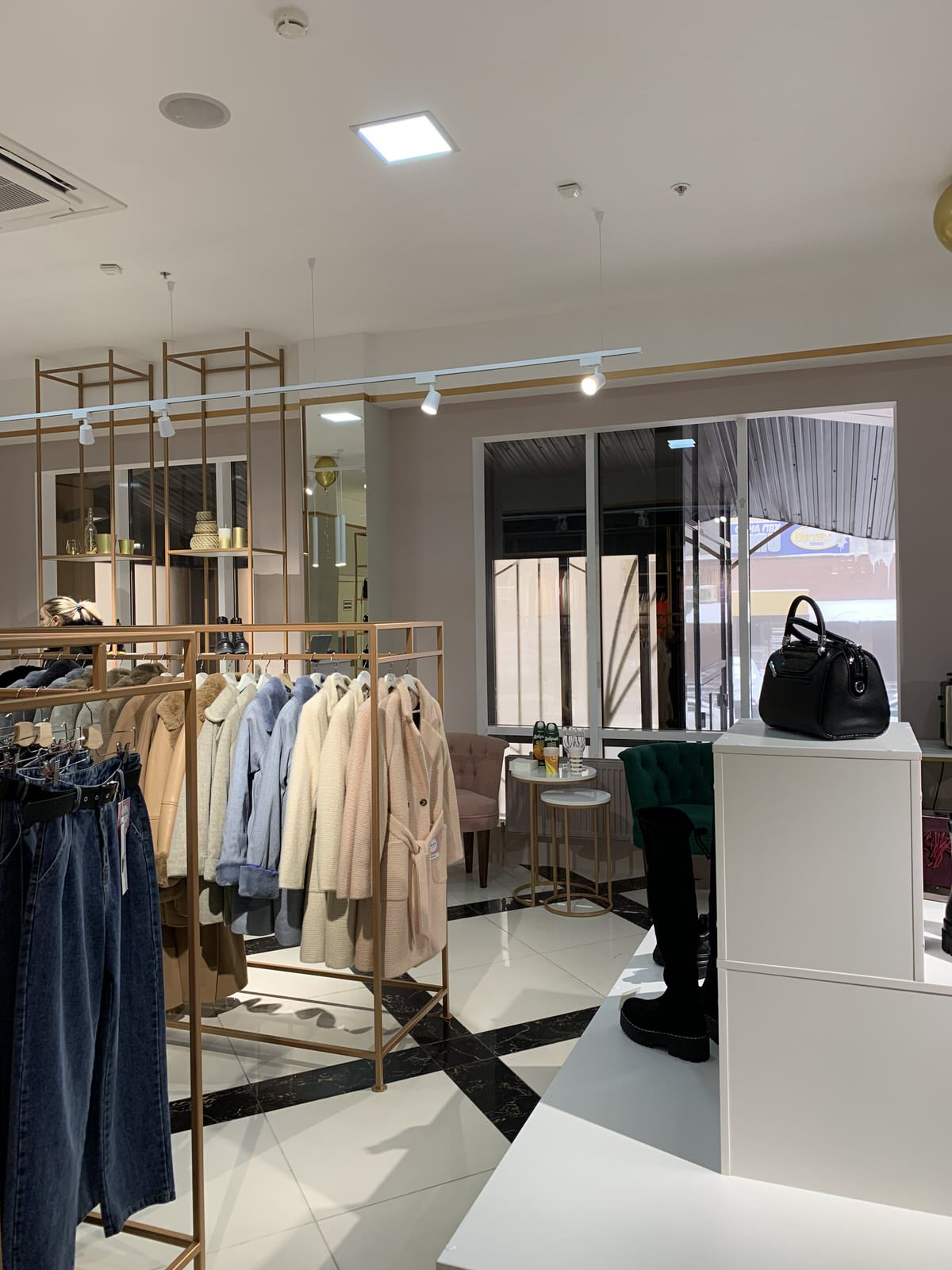 ShowRoom