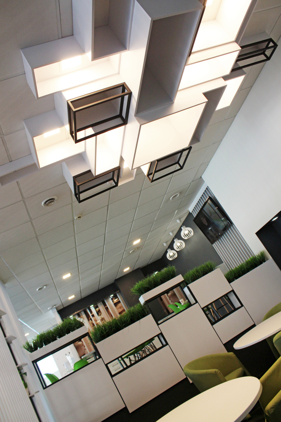 Клиентская зона в Автосалоне Renault