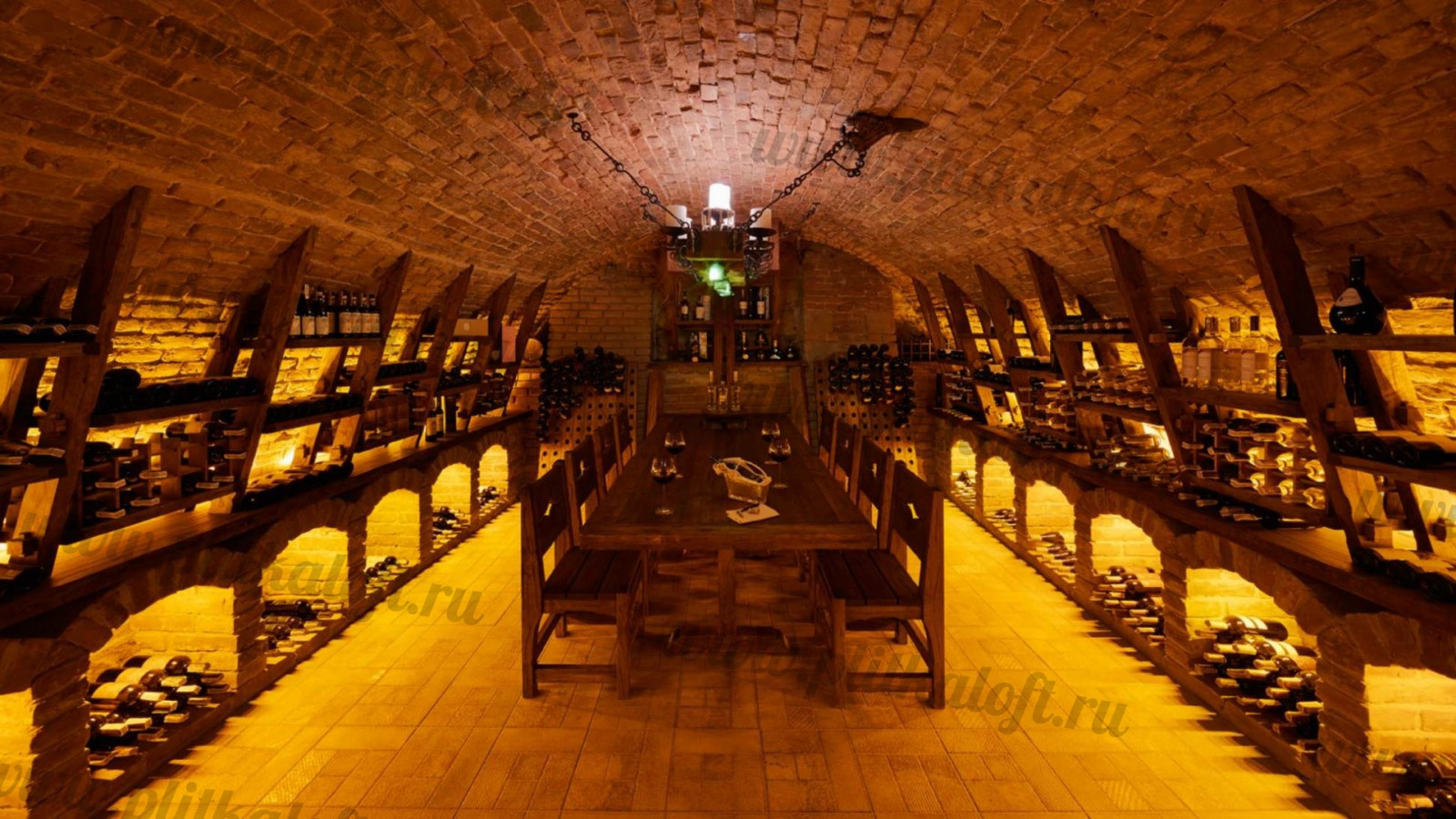 Винный погреб из старинного кирпича