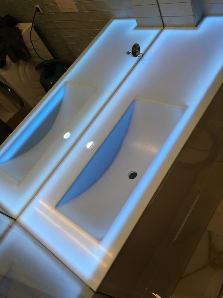 Столешница из искусственного камня Hi-Macs S303 Sapphire Lucent с подсветкой