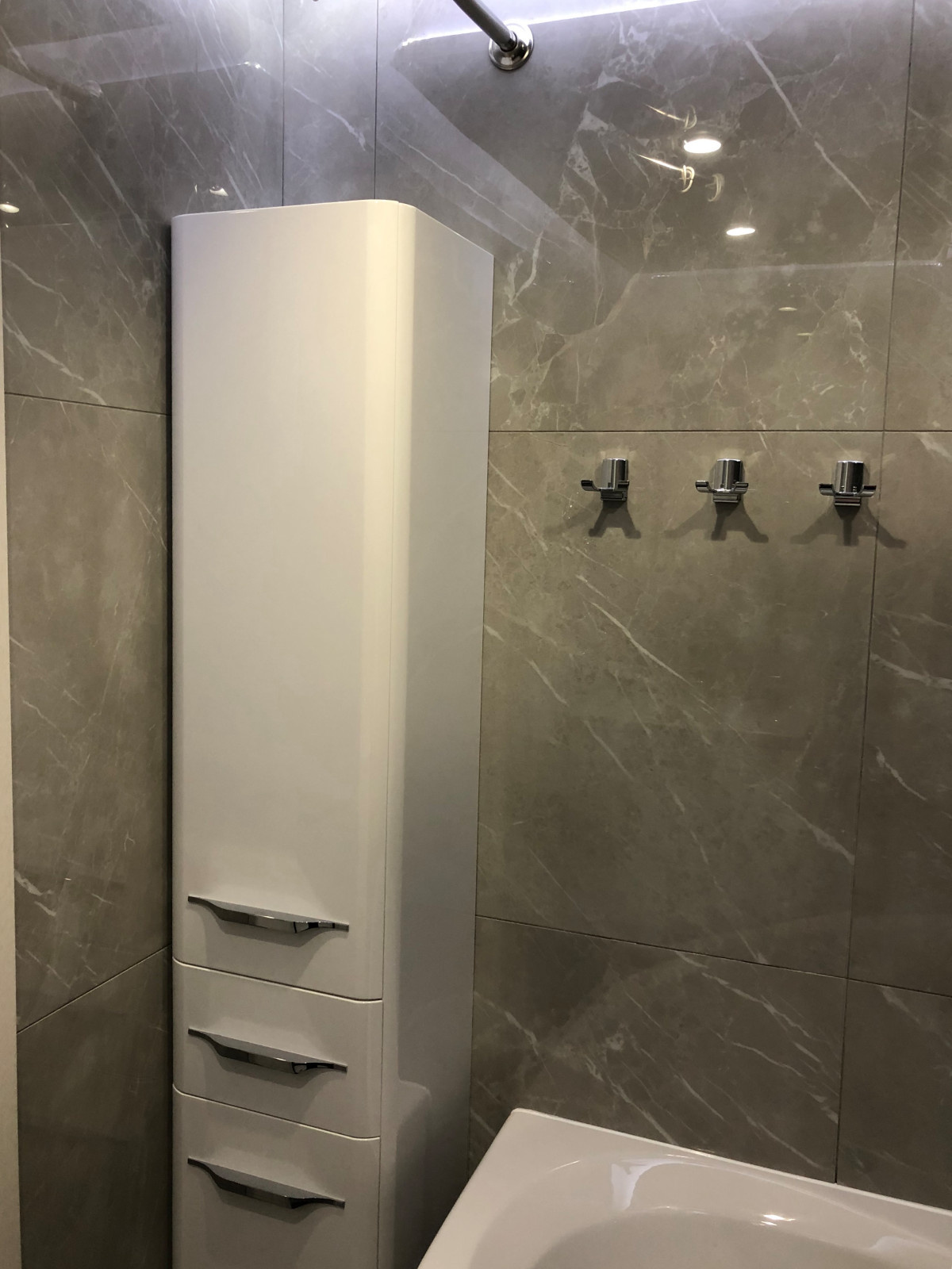 4-х комнатная кв. - ул. Доблести 28/1