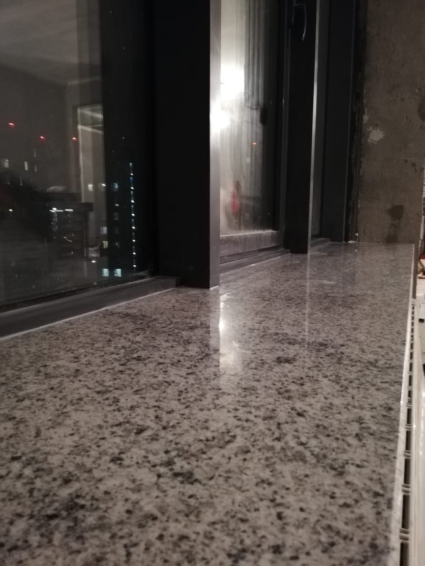 Подоконники из гранита Бьянко Кристалл Нью 30мм