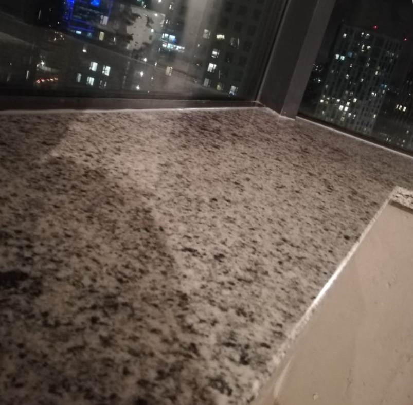 Подоконники из гранита Бьянко Кристалл Нью 30мм