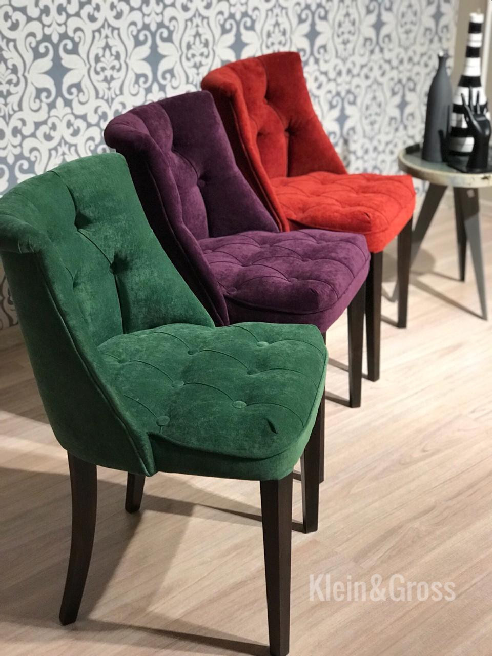 Пуфы и кресла