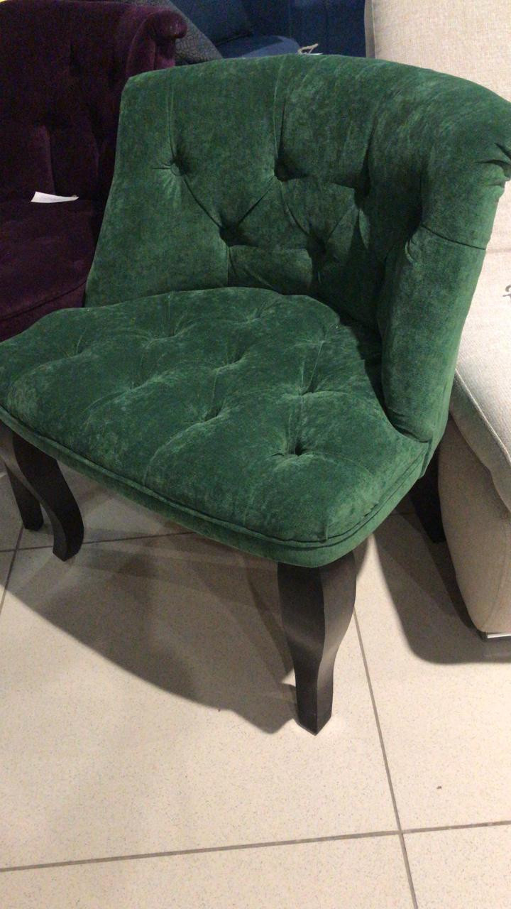 Пуфы и кресла