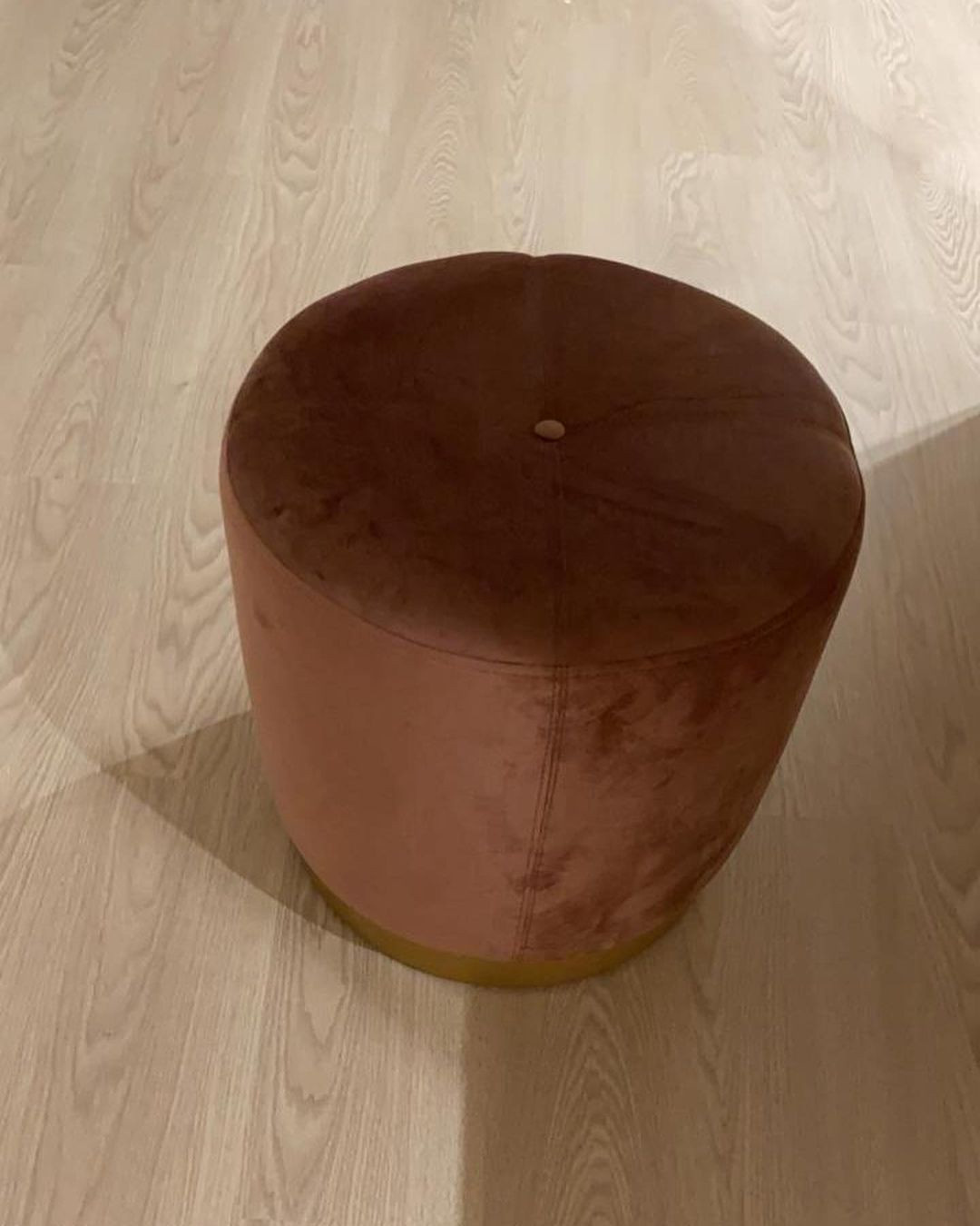 Пуфы и кресла