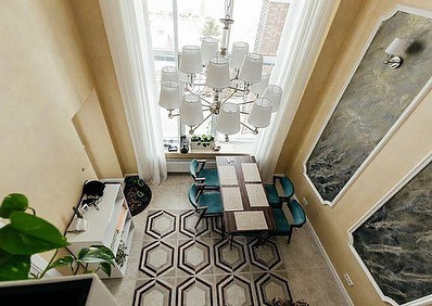 Пуфы и кресла