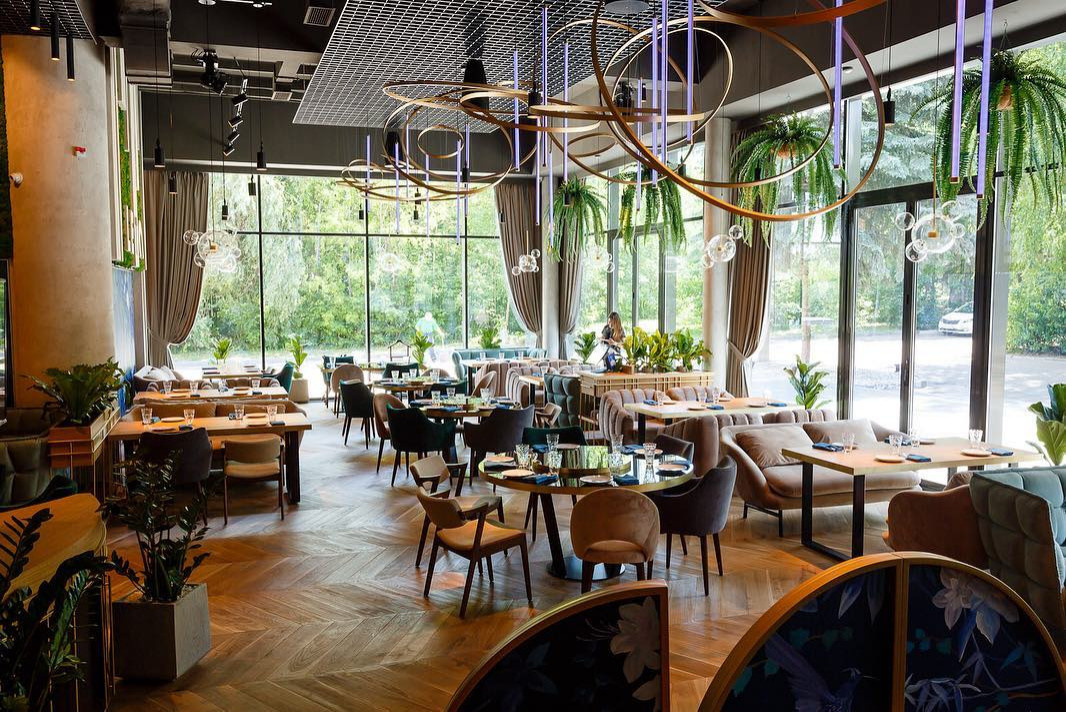 Наши работы: Ресторан "Лето"