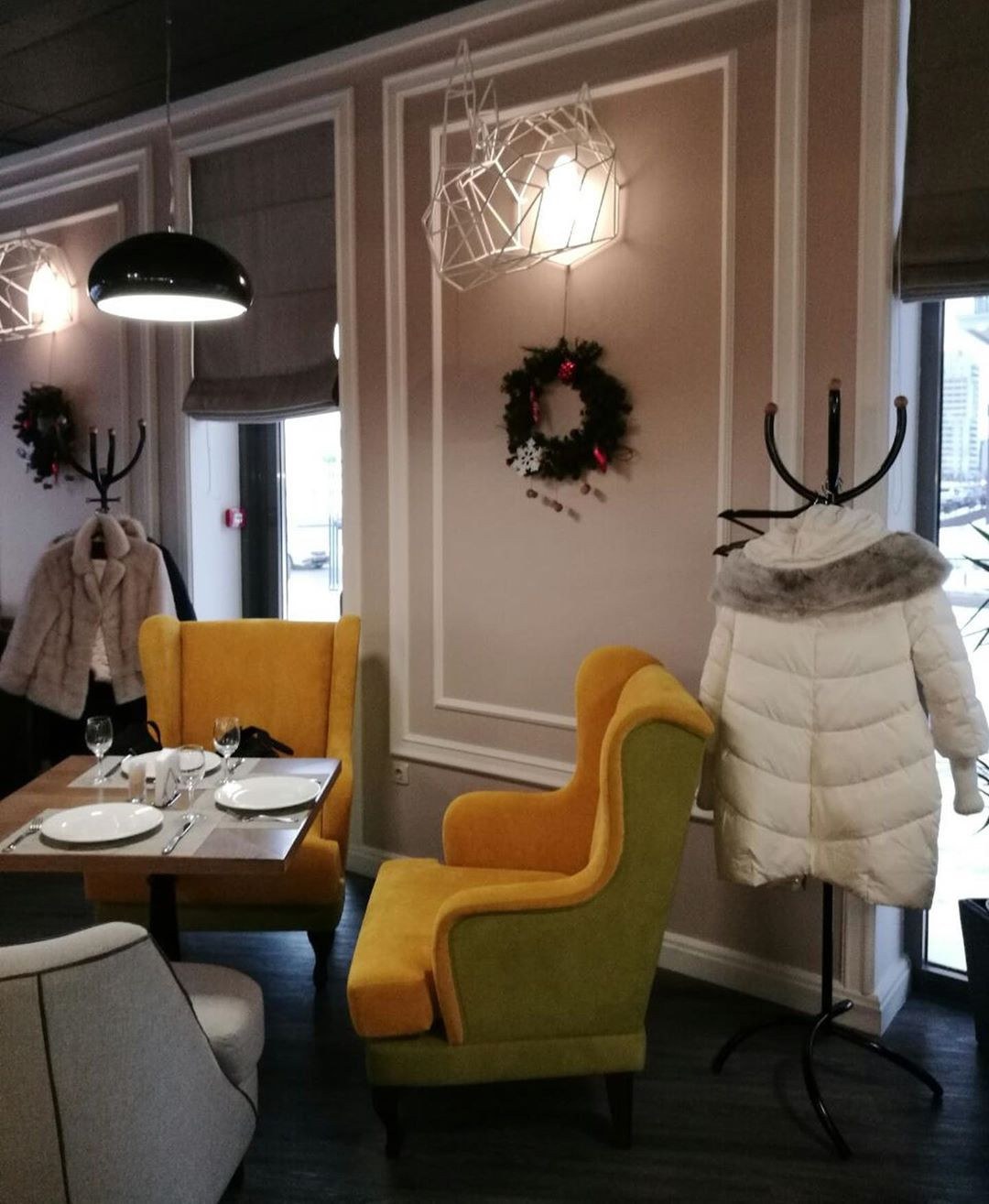 Наши работы: Кафе "Носорог"