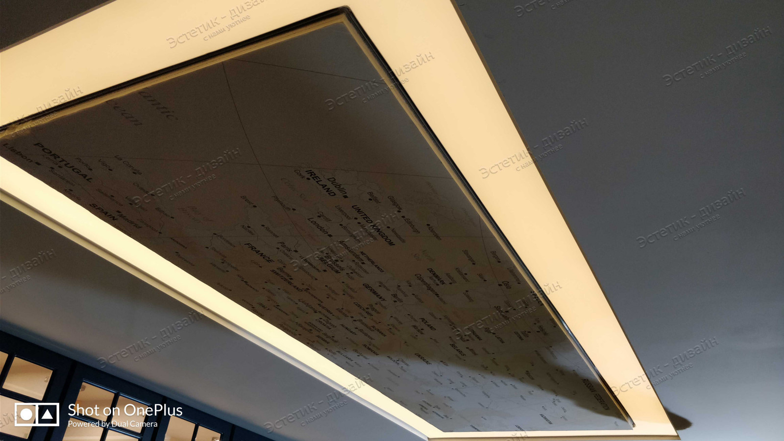 Световой натяжной потолок