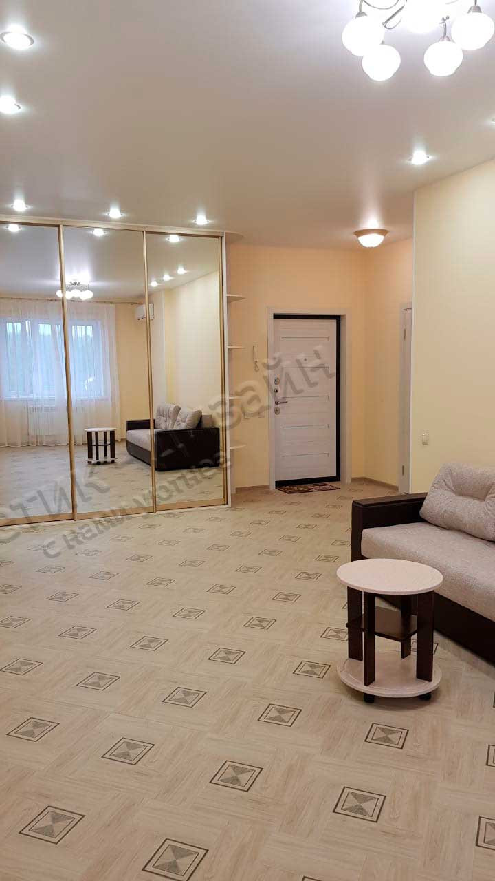 Натяжные потолки в студии