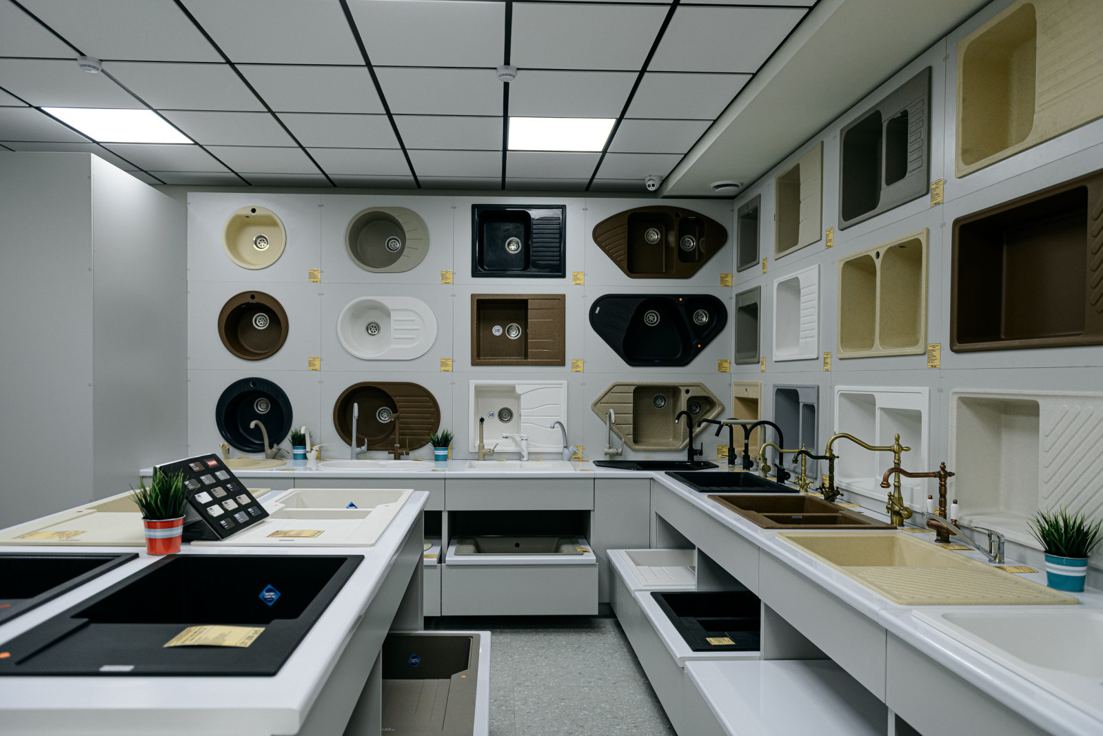 Салон на Московской 152