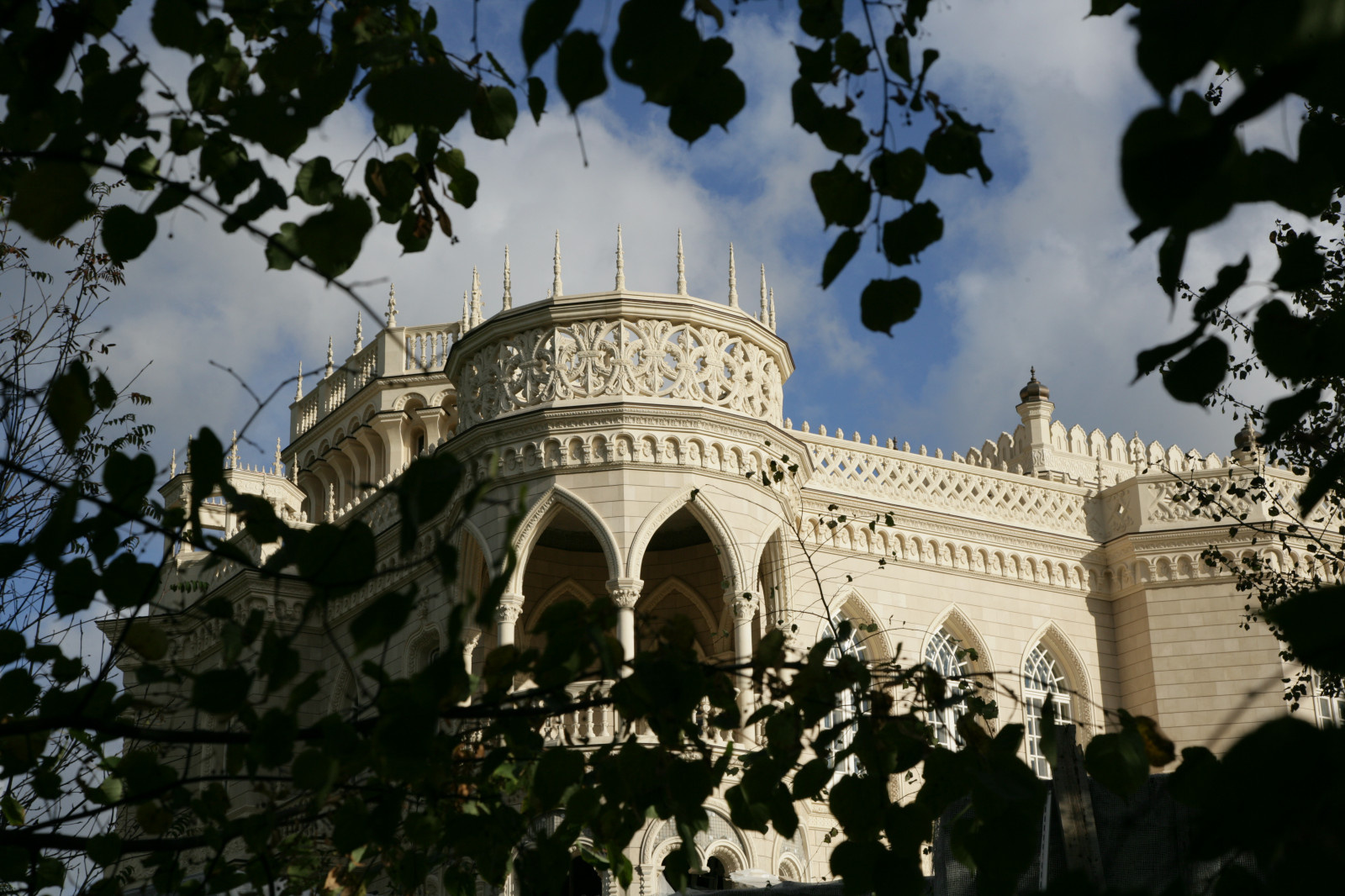 Готическая вилла