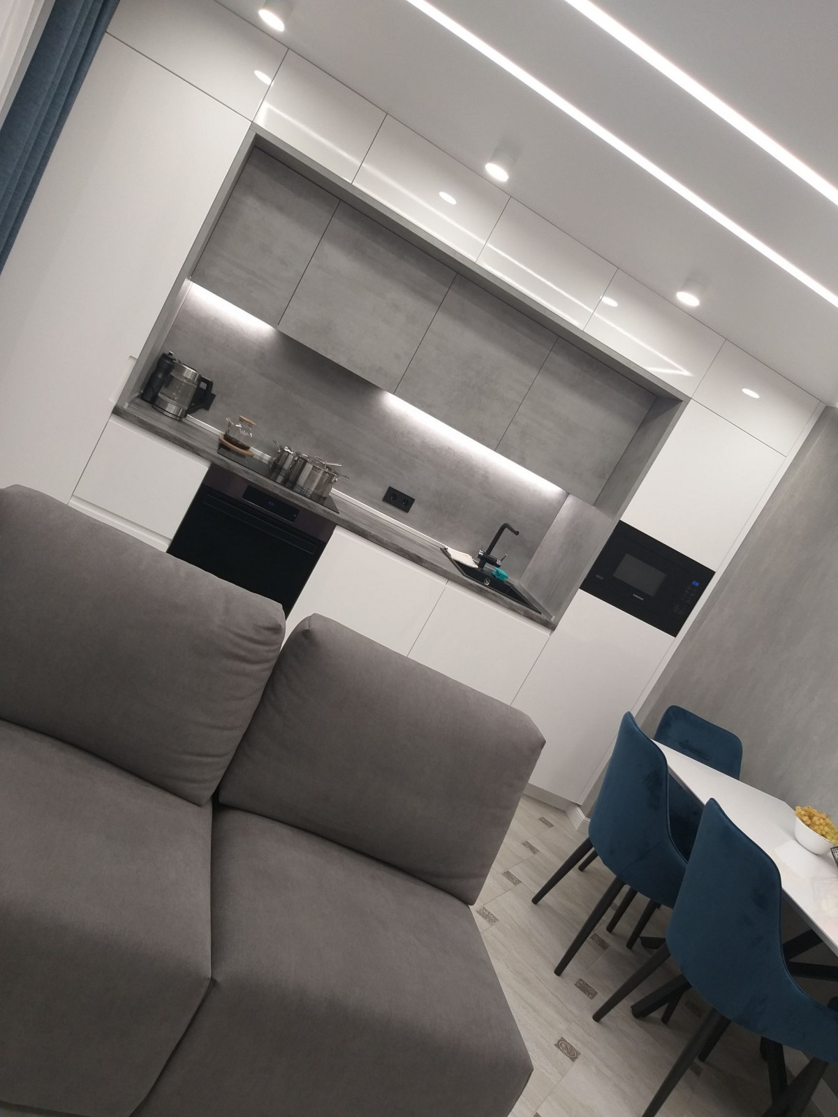 Ремонт трехкомнатной квартиры под ключ (Мостовицкая, 11)