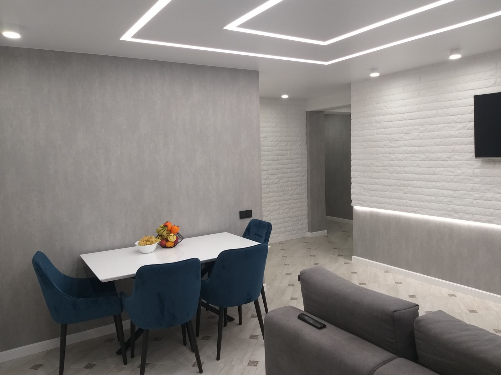 Ремонт трехкомнатной квартиры под ключ (Мостовицкая, 11)