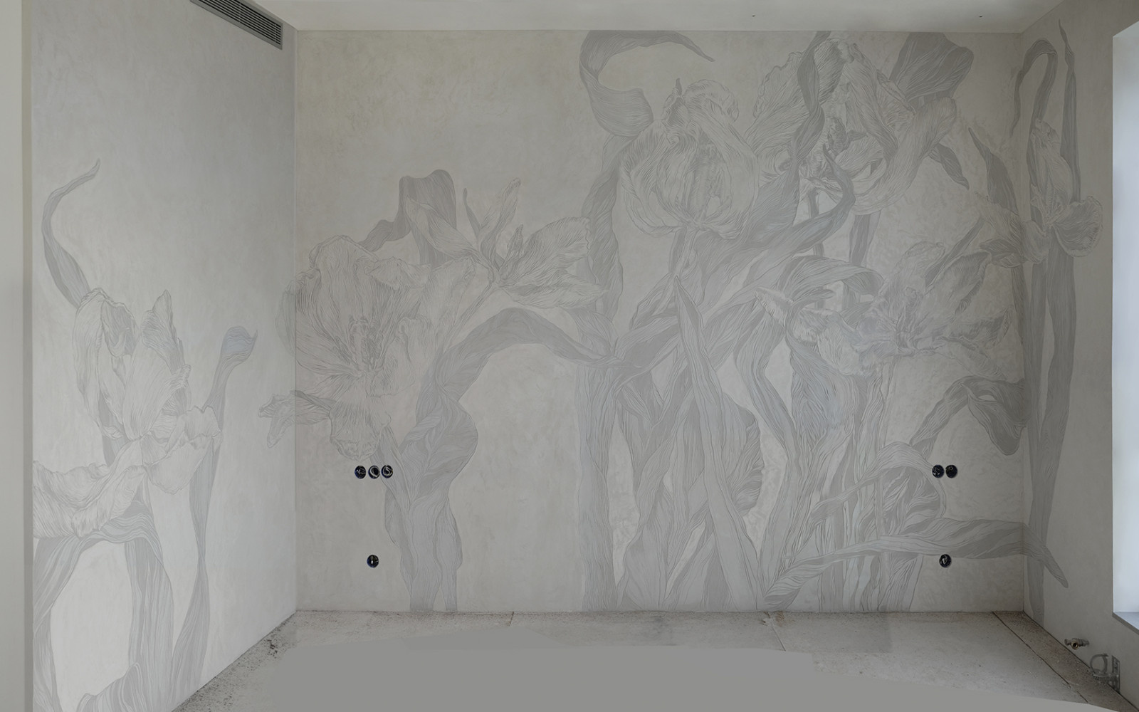 Обложка проекта: Sgraffito (сграффито) "Увядающие тюльпаны"