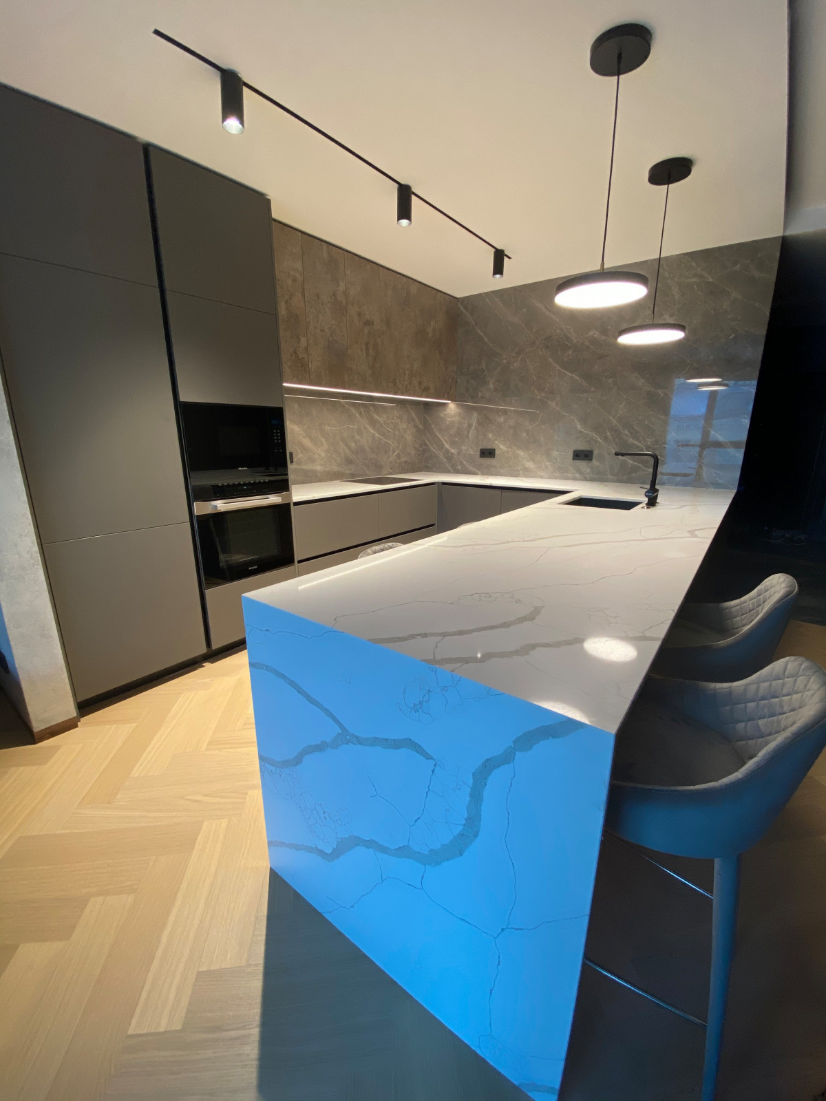 Кухня в современном стиле, ЖК Барселона