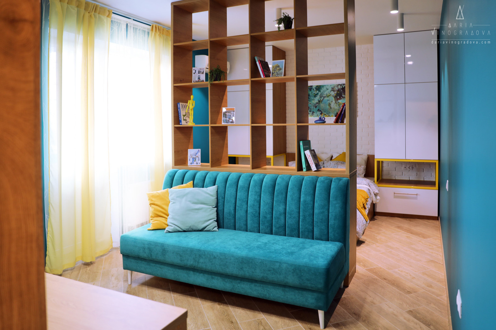 Квартира с бирюзовой спальней