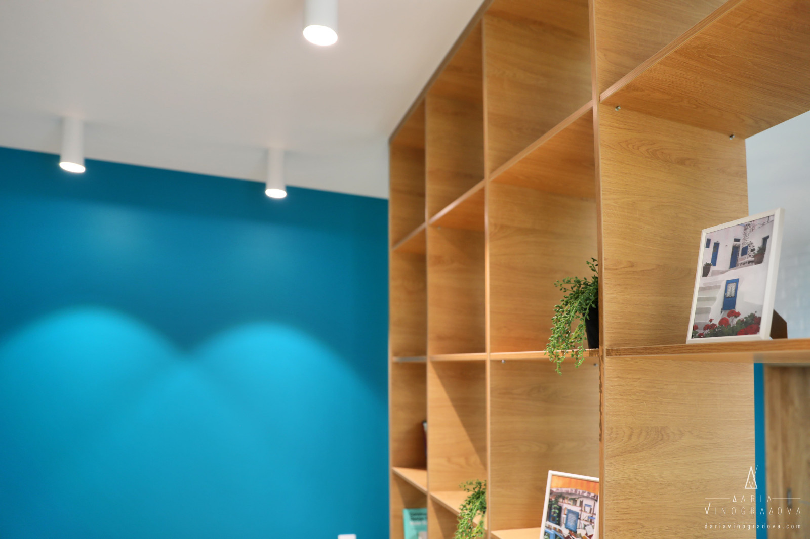 Квартира с бирюзовой спальней