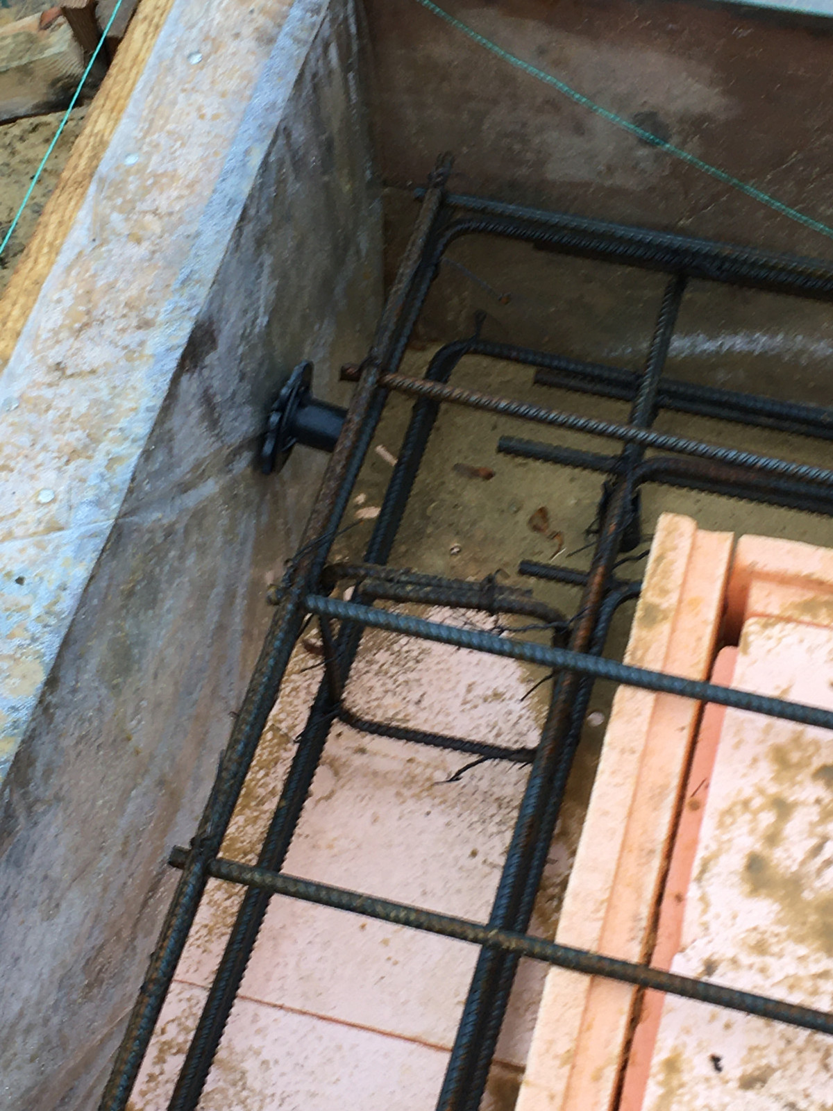 Плита+ ростверк крепим углы