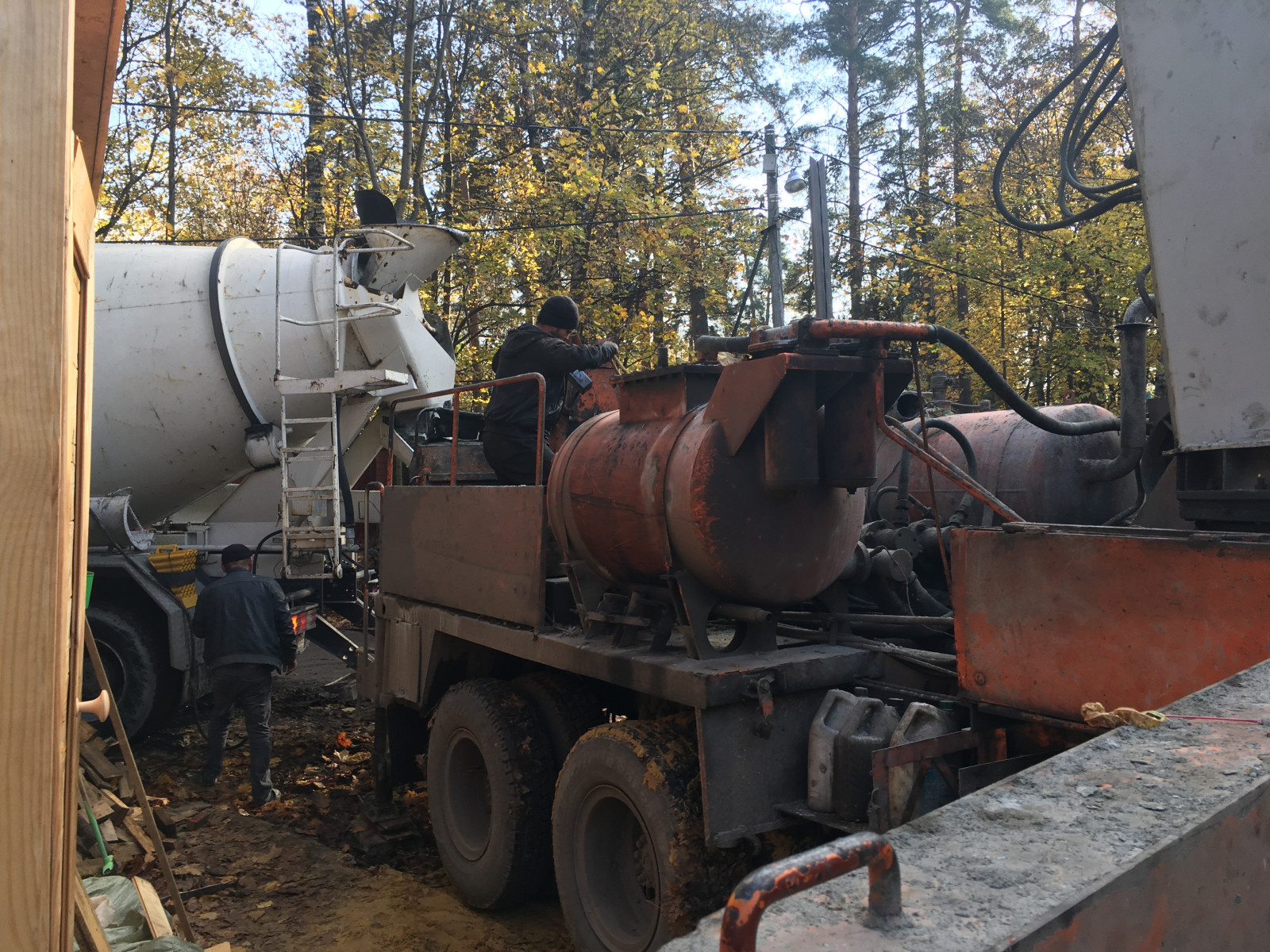 Плита+ ростверк насос подающий бетон