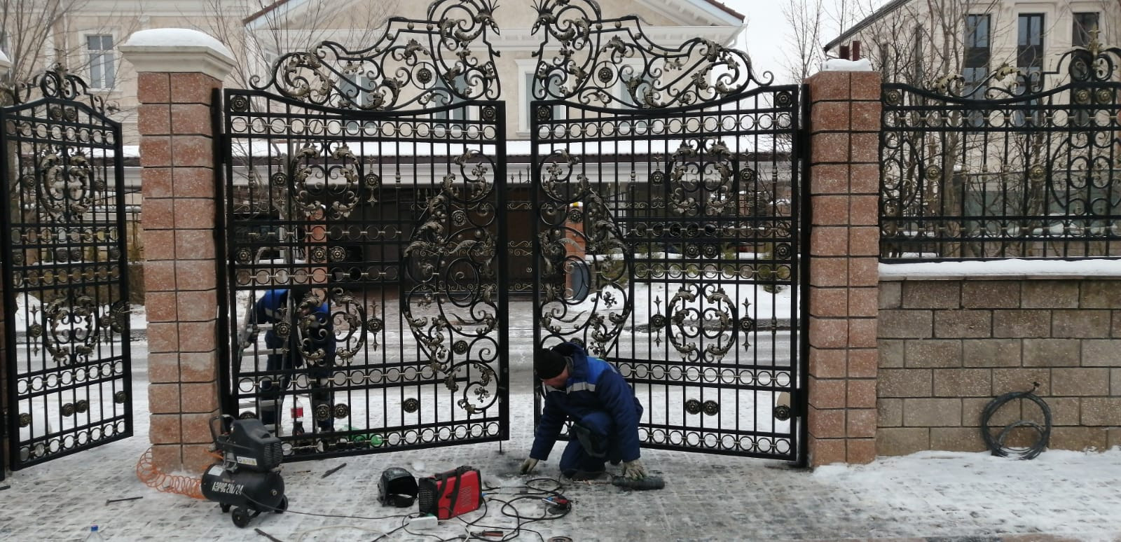 Декоративные ворота и ограждения