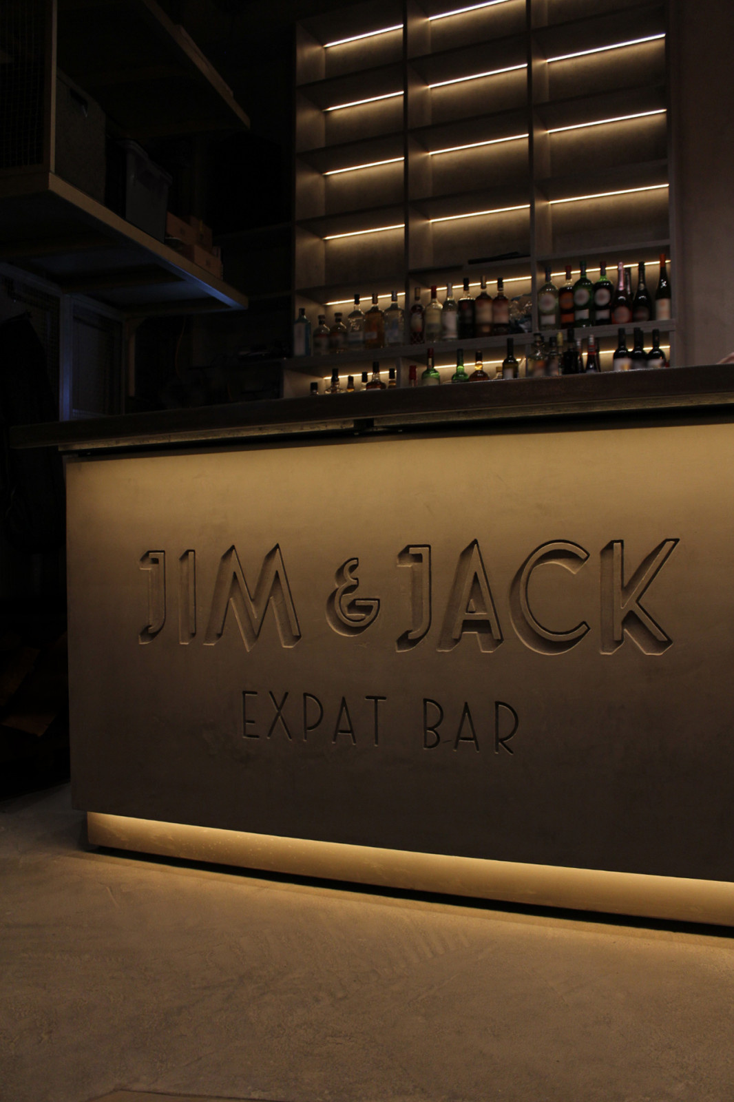Bar