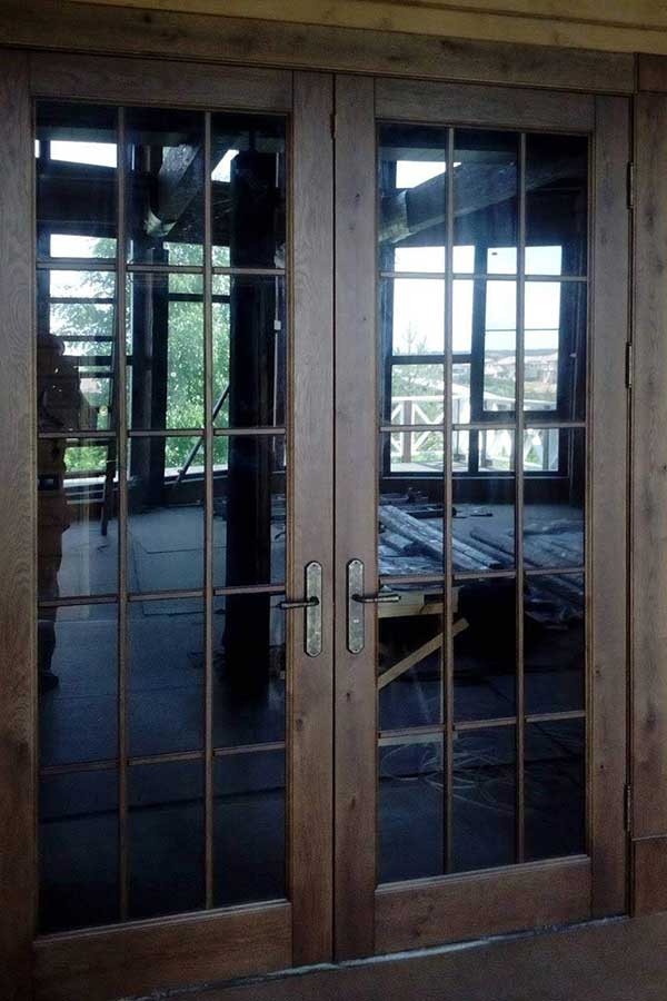 Дубовые двери