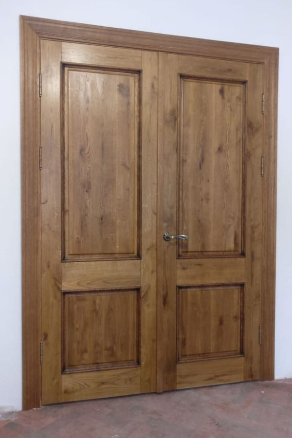 Дубовые двери