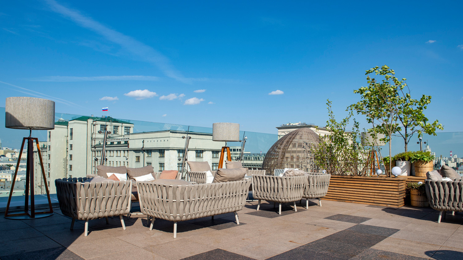 Ресторан-бар О2 в отеле Ritz Carlton Москва