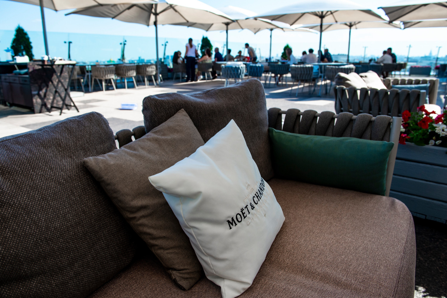 Ресторан-бар О2 в отеле Ritz Carlton Москва