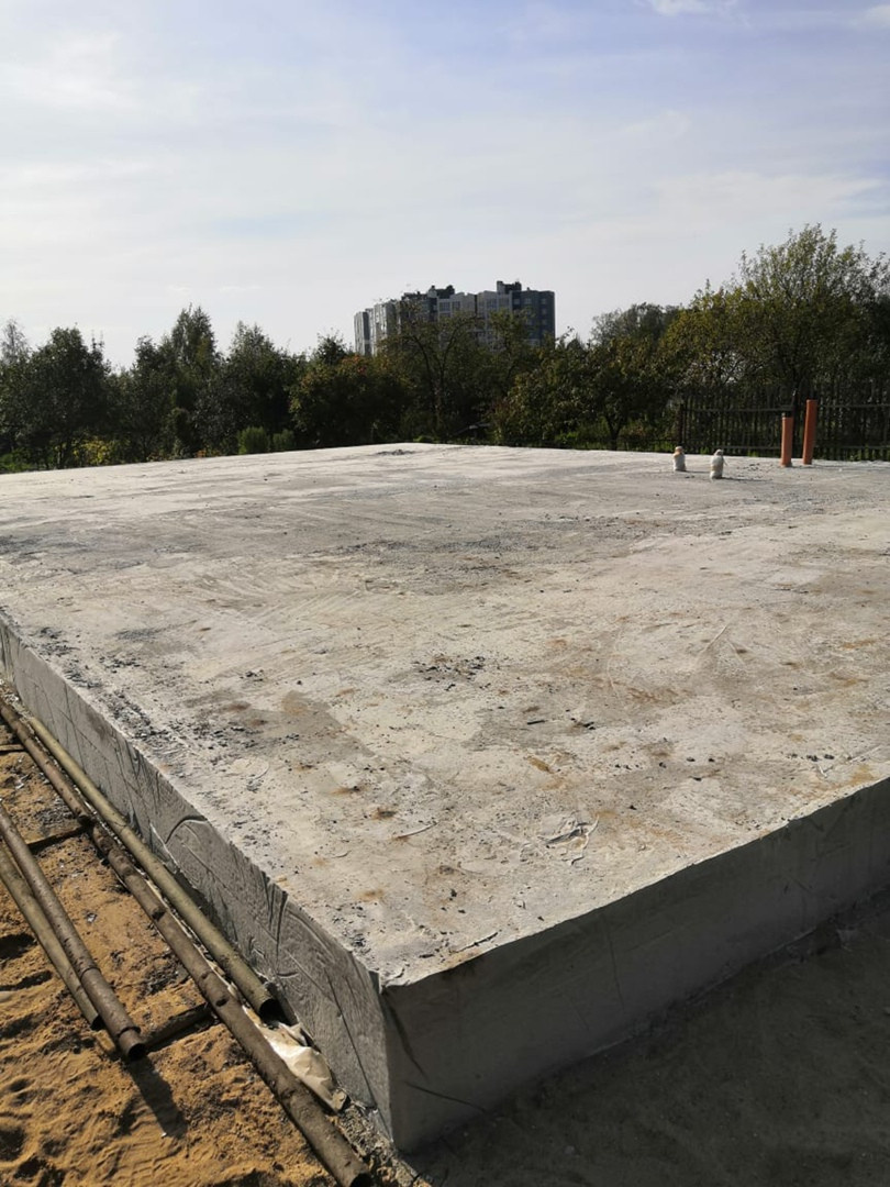 Возведение фундамента