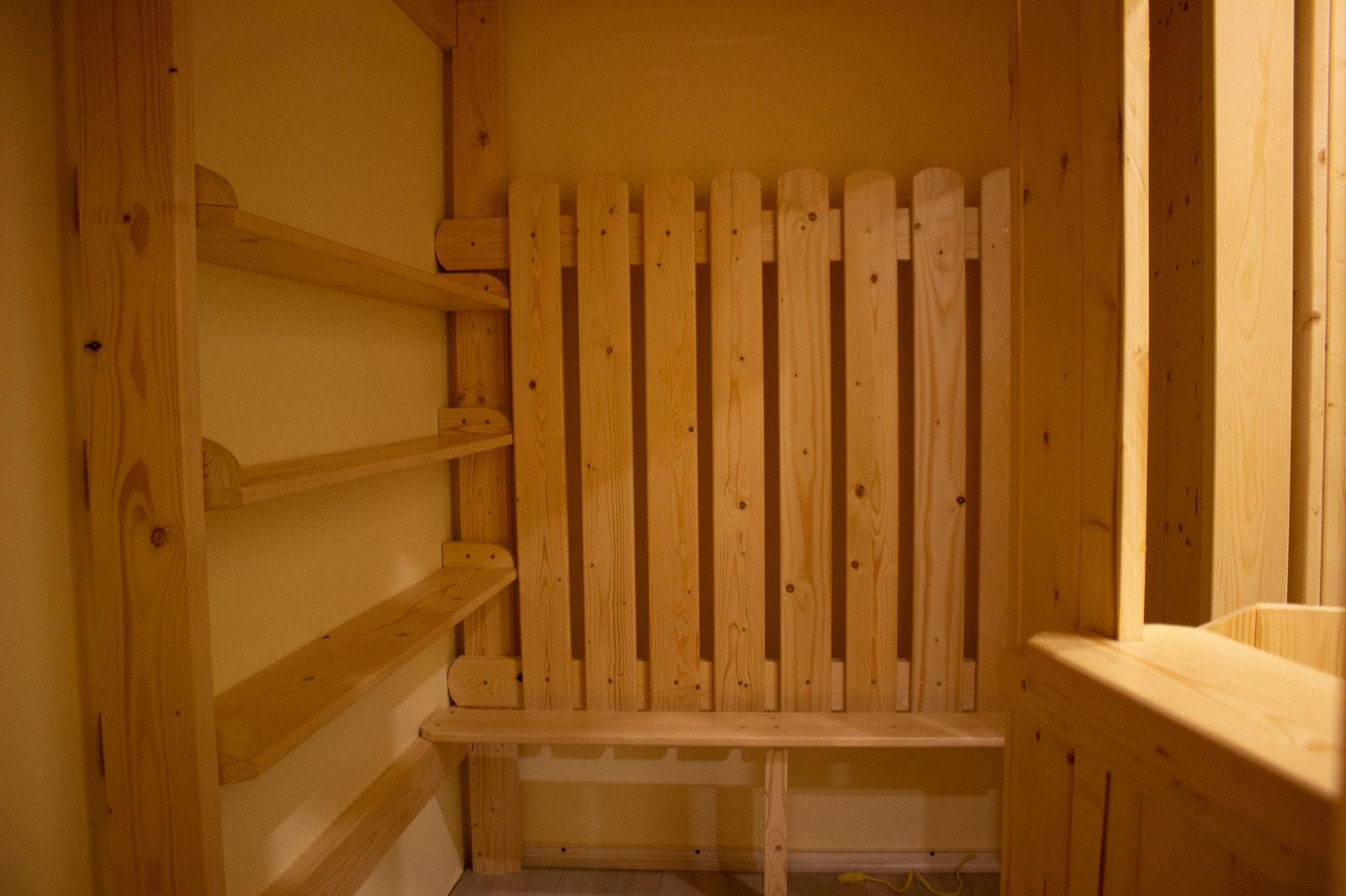 Детский интерьер из дерева для Эрика и его мамы