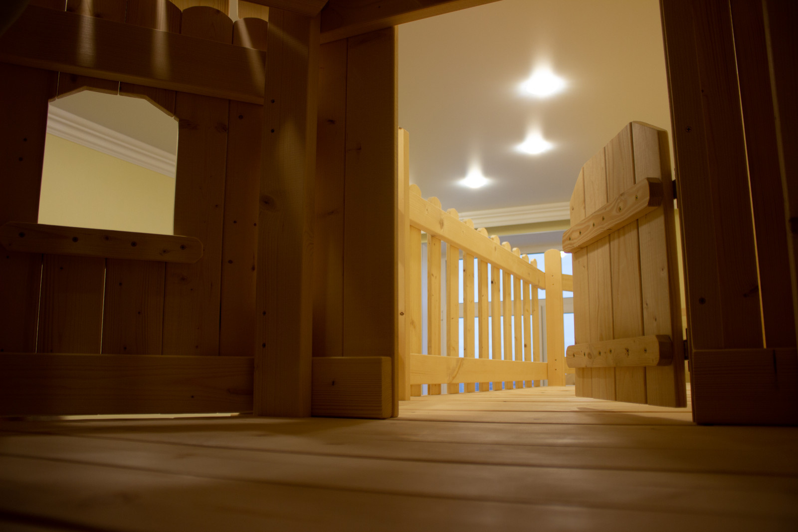 Детский интерьер из дерева для Эрика и его мамы