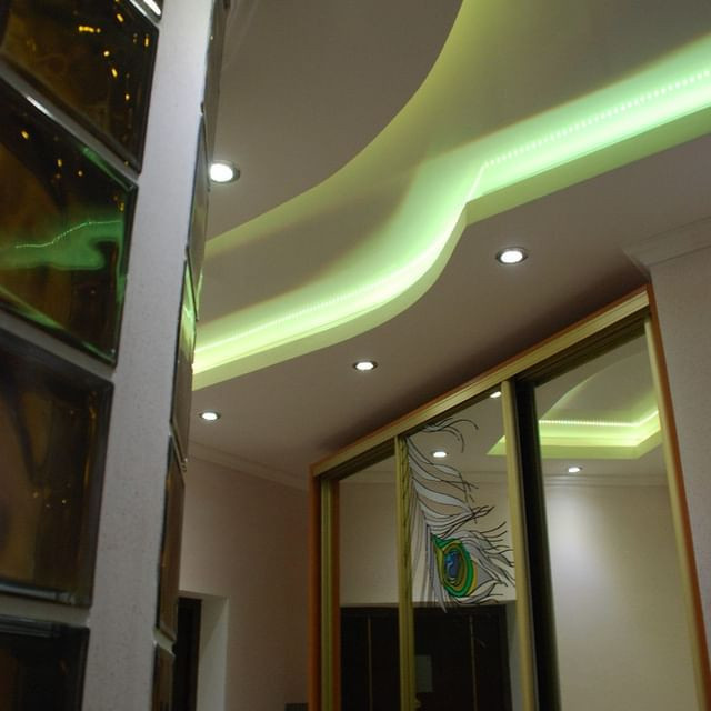 Натяжные потолки