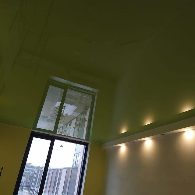 Натяжные потолки