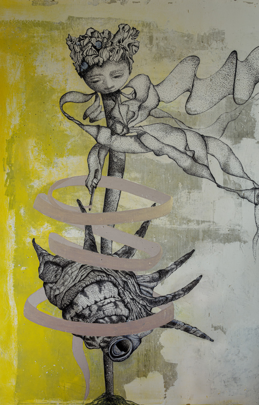 Нереоцистис играет с лентой: графическая роспись в интерьере