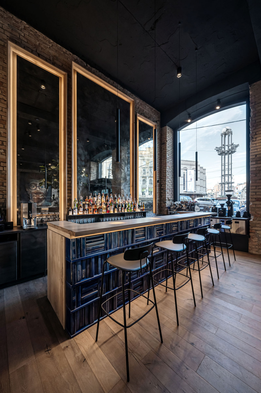 Follower | Restaurant & Bar