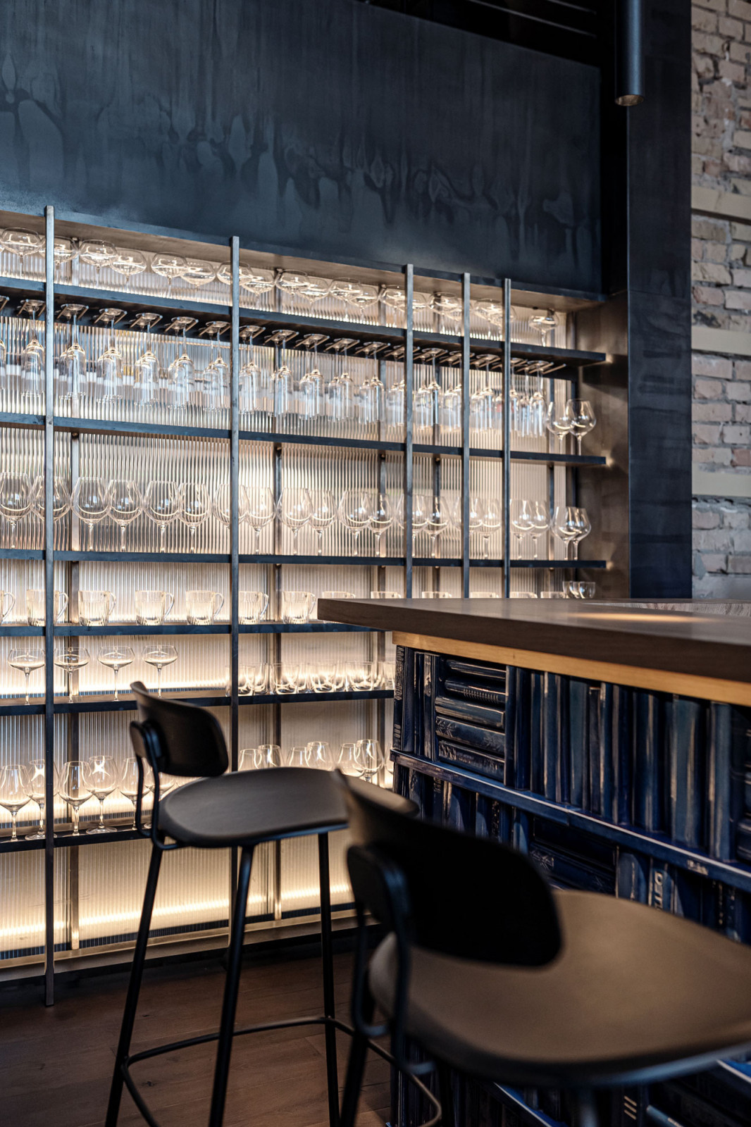 Follower | Restaurant & Bar